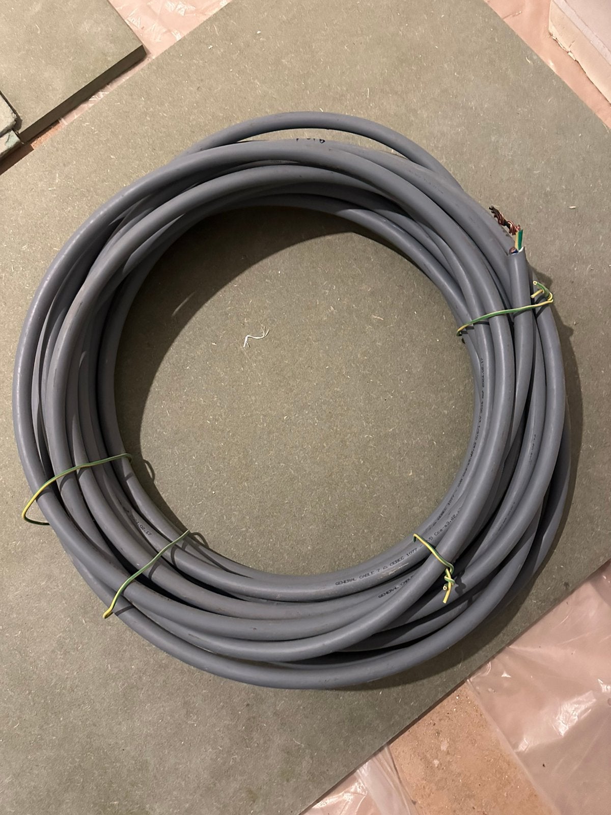 Cable XVB 3g16mm2 jamais utilisé 35 mètres, Bricolage & Construction, Enlèvement, Comme neuf