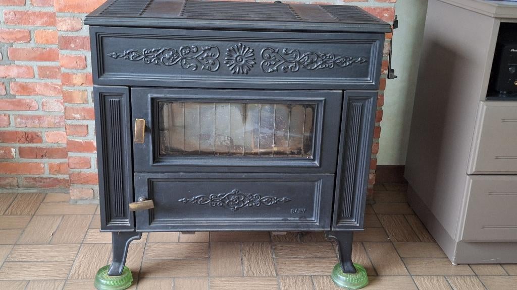 Gietijzeren hout en kolenkachel saey compleet, Enlèvement, Comme neuf, Bois, Poêle à charbon