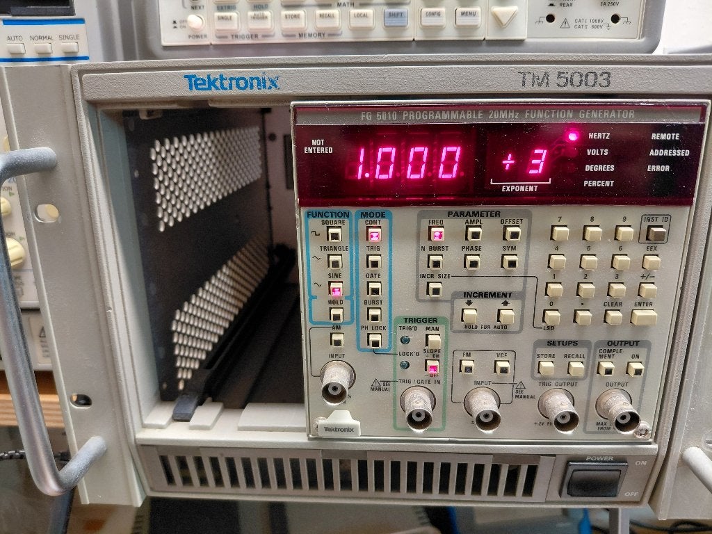 Tektronix TM5003 met FG 5010 Functiegenerator, Doe-het-zelf en Bouw, Meetapparatuur, Ophalen of Verzenden, Gebruikt, Elektriciteit