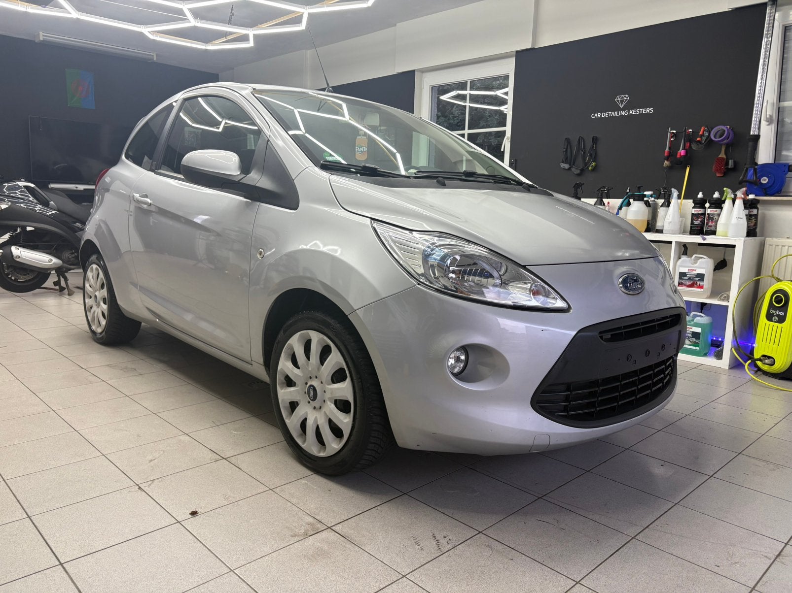 Ford ka 1.2 benzine uit 2010 met 134.000km, Auto's, Euro 5, Elektrische ramen, Ka, Bedrijf