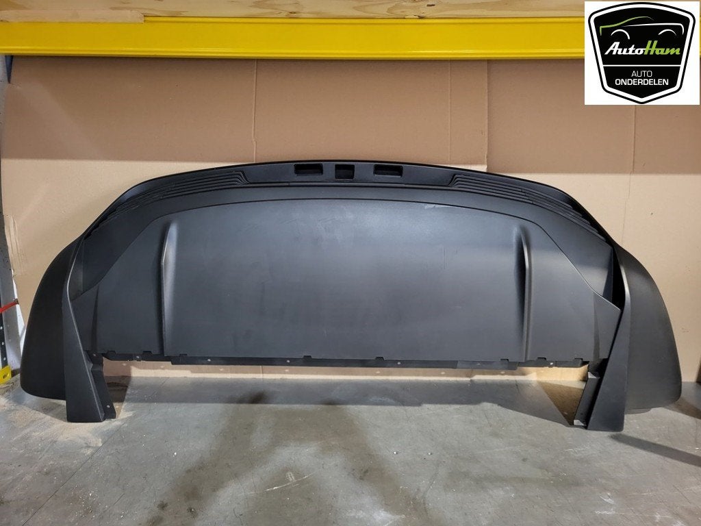 ACHTERSPOILER Porsche Taycan Sport Turismo (Y1C), Gebruikt, Porsche Deutschland GmbH, Porscheplatz 1
70435  Stuttgart, DE, Porsche