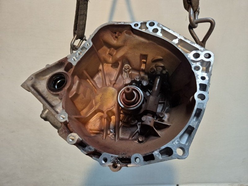 BOITE DE VITESSES MANUELLE Yaris III (P13) (|303000D190|), Dhr. M. Roggen, Toyota, Stadsweg 37 37
9917 PV  WIRDUM GR., NL, Utilisé