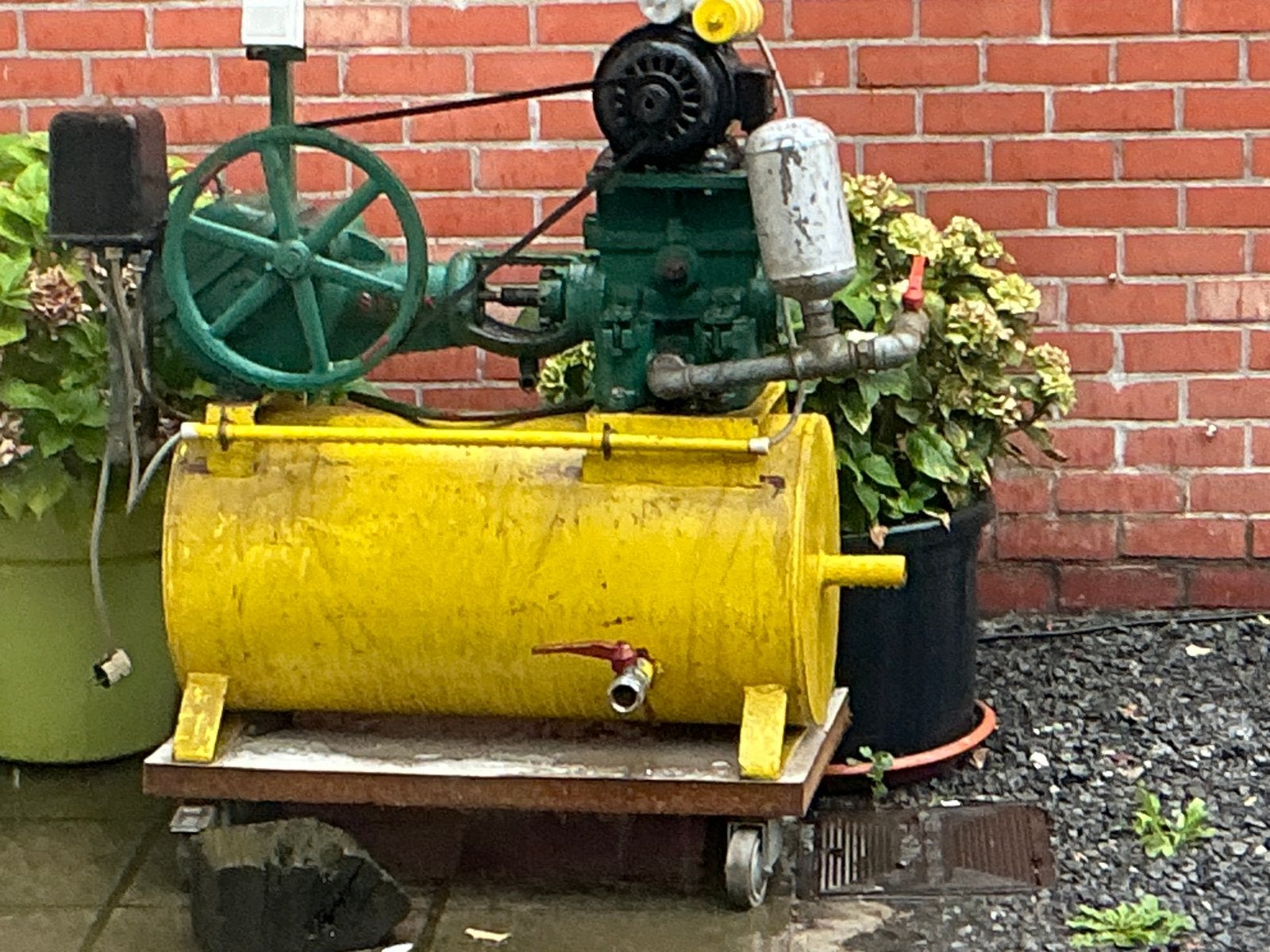 Storck traagloper pomp, Ophalen