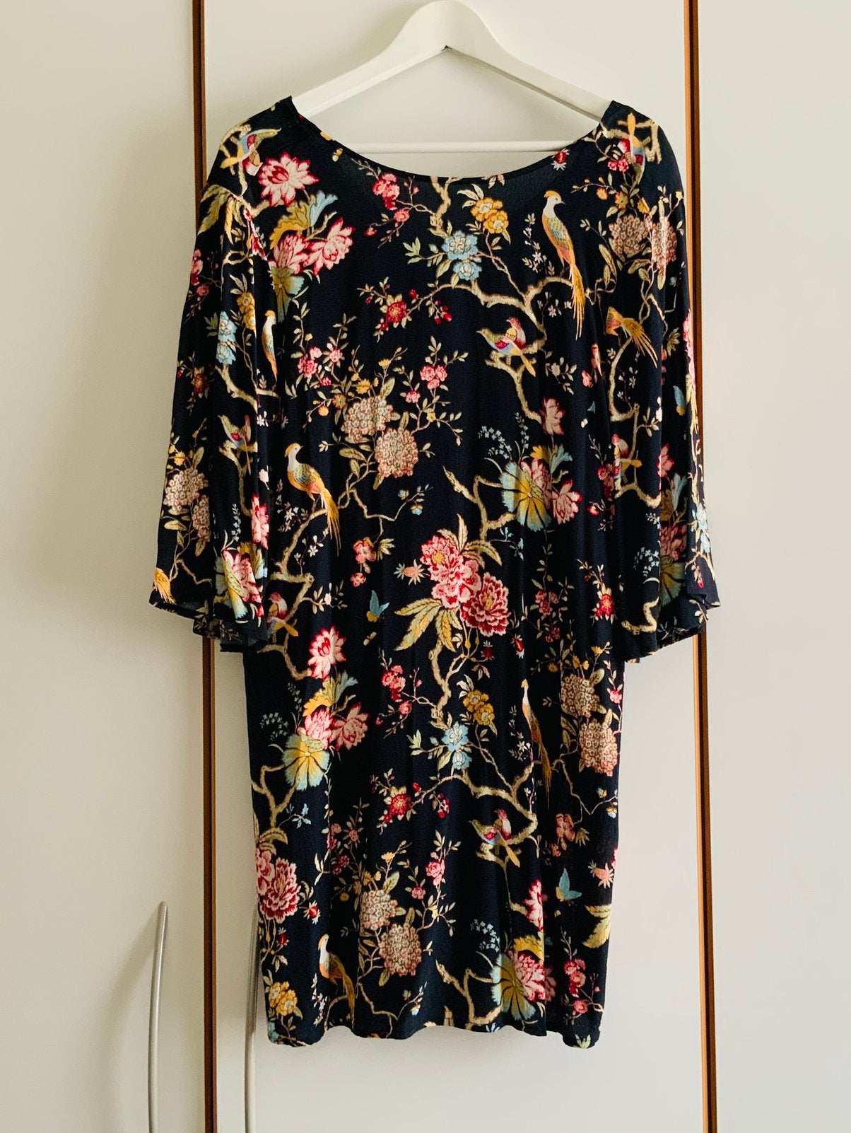 Joli robe taille 40 impeccable H&M belle ile, Enlèvement, Comme neuf