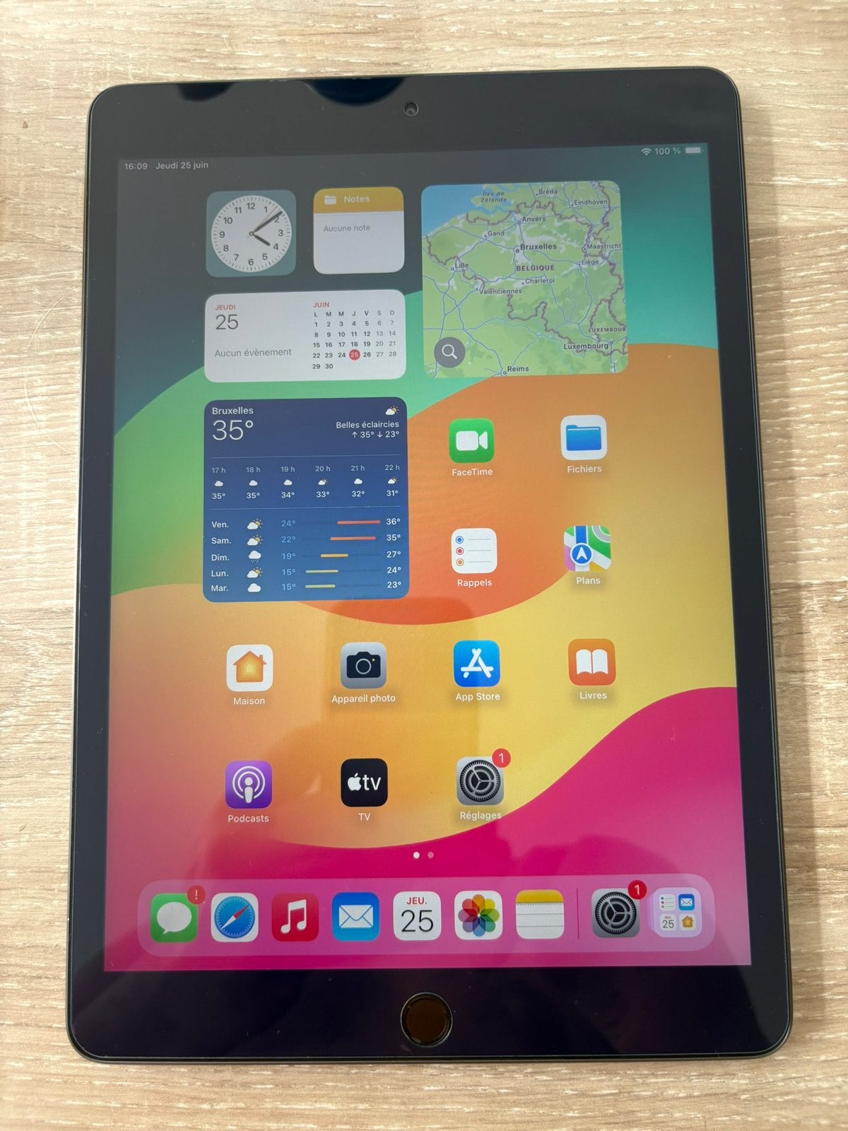 Ipad 8eme génération 32gb wifi, Computers en Software, Apple iPads, Ophalen, Zo goed als nieuw