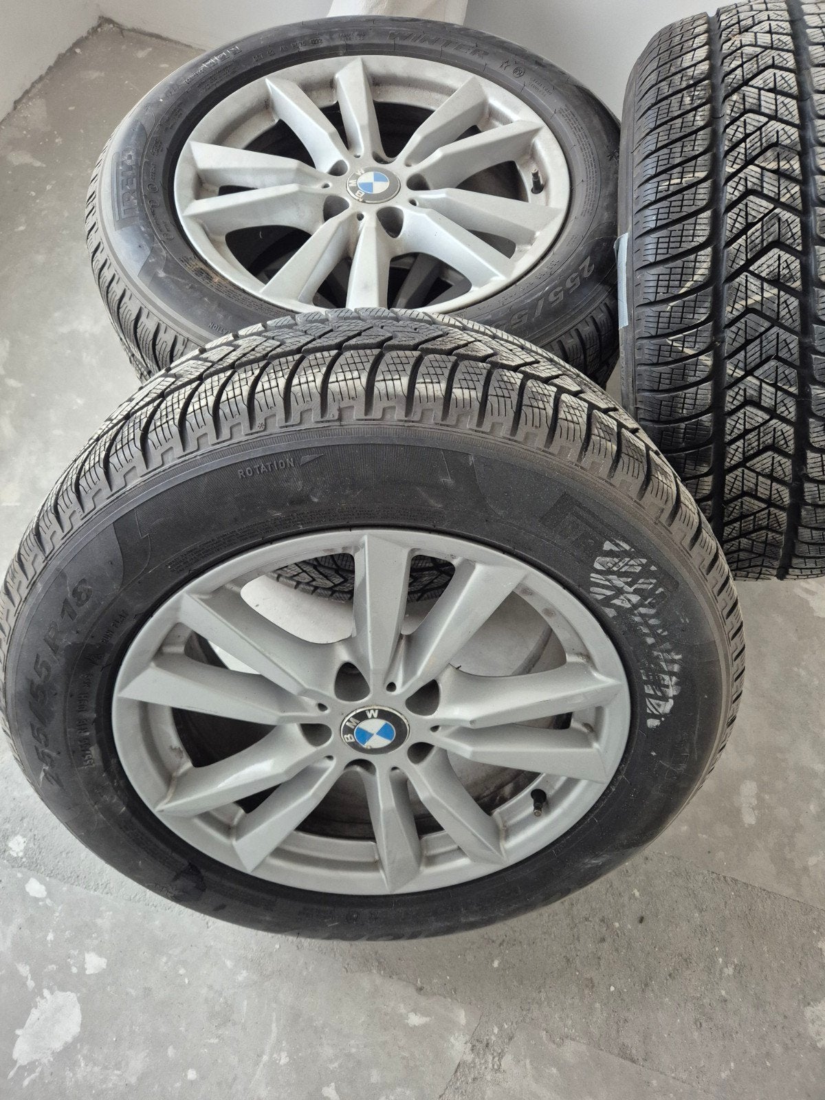 bmw x5 winterset met Pirelli banden nieuwstaat, Auto-onderdelen, Ophalen, 18 inch, 255 mm, Banden en Velgen