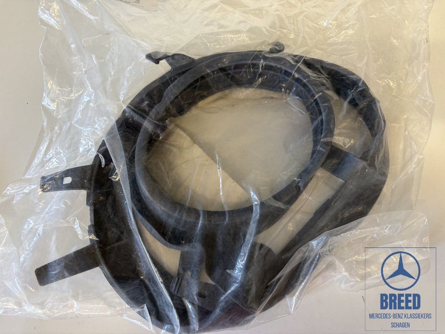 NOS koplamprubber rechts voor Mercedes-Benz W210 E-klasse, Autos : Pièces & Accessoires, Neuf, -, -, Enlèvement ou Envoi