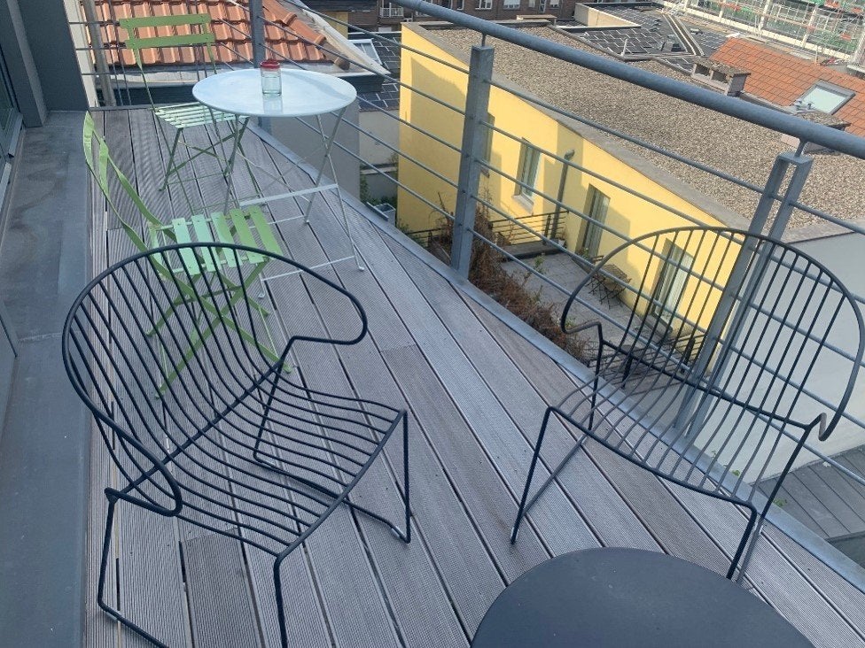 Ensemble chaises + table en fer pour terrasse, Enlèvement, Comme neuf, Métal, Empilable