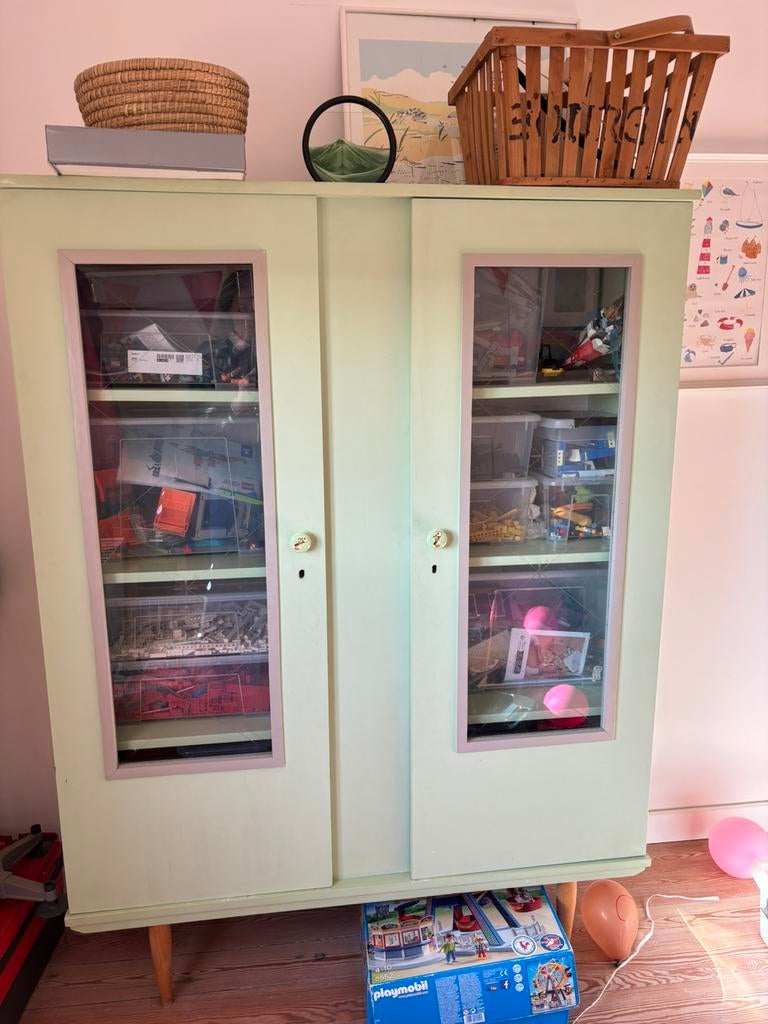 Mooie vitrinekast muntgroen, Huis en Inrichting, Ophalen, Zo goed als nieuw