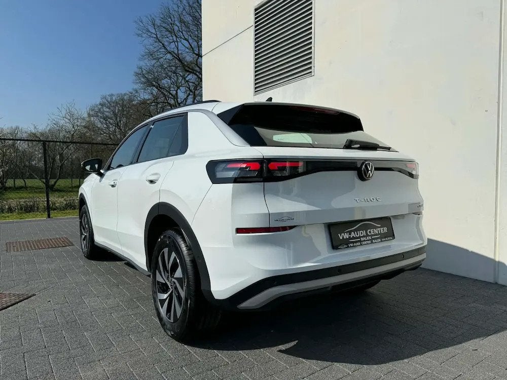 Volkswagen T-Roc 1.5eTSI MHEV LIFE 150PK DSG APP CONNECT - N, Auto's, Volkswagen, Automaat, Stof, 110 kW, 4 cilinders