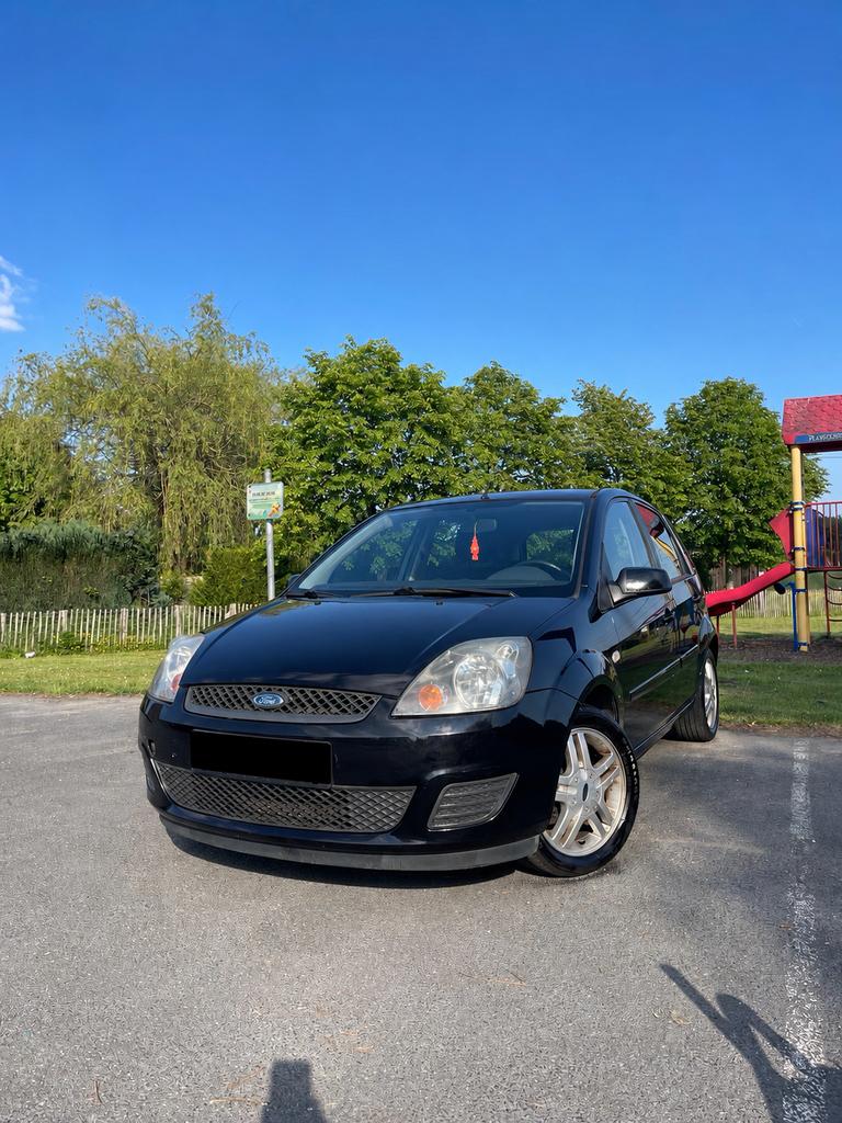 Ford fiesta de 2008, 13cce 51kw compatbilisant 121940km, Autos, Opel, Cuir, Achat, Boîte manuelle, 1300 cm³