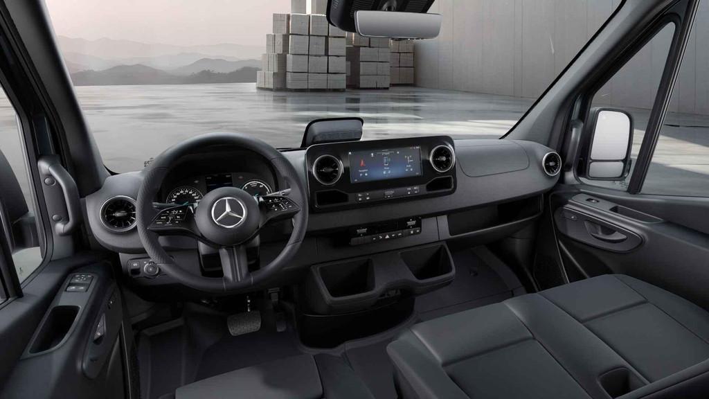 Mercedes-Benz ESPRINTER 320 PANEL VAN L2 RWD PRO, Autos, Argent ou Gris, Entreprise, 3 places, Mercedes-Benz