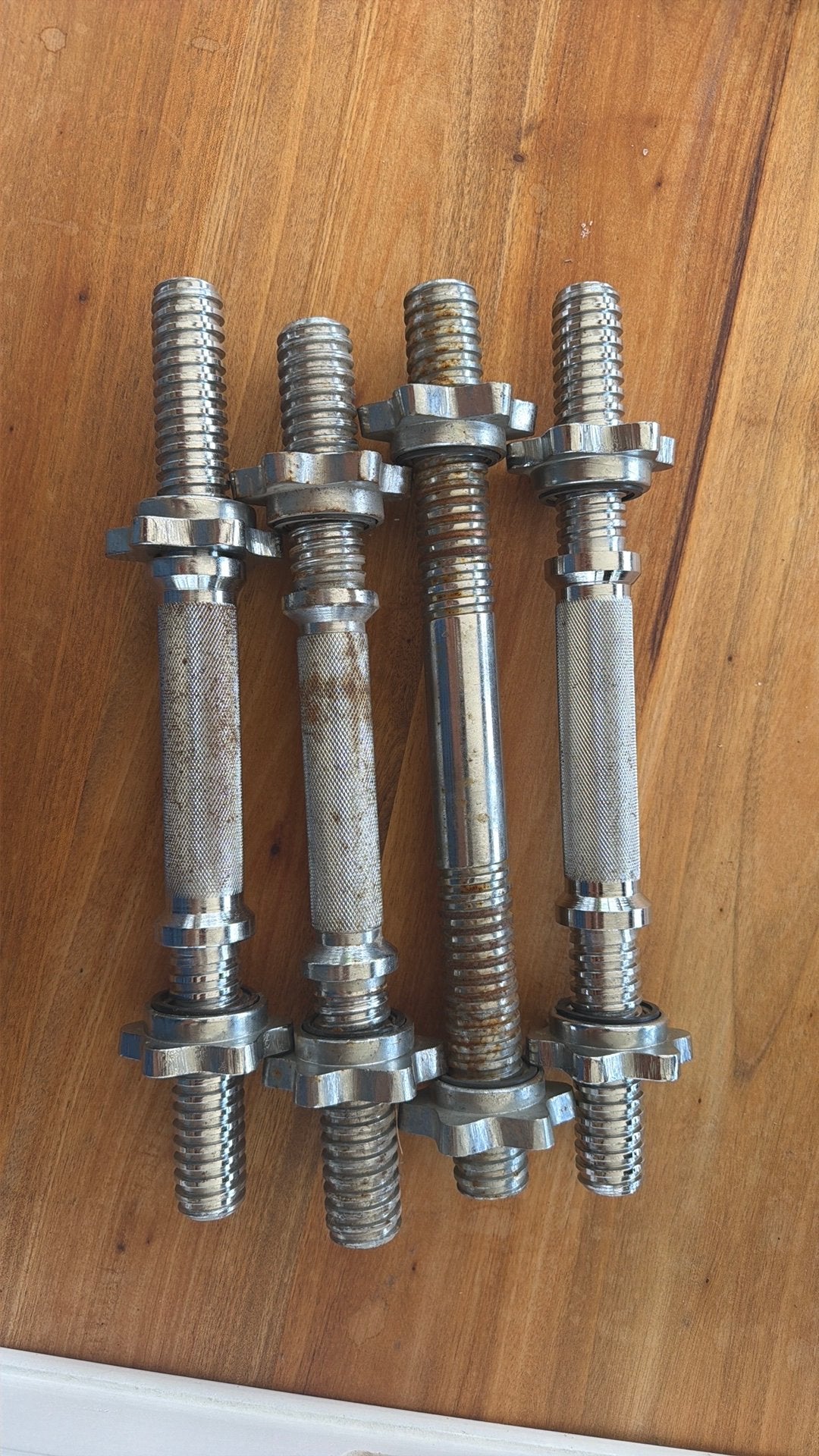 Dumbells zonder gewichten 4 stuks, Ophalen, Gebruikt