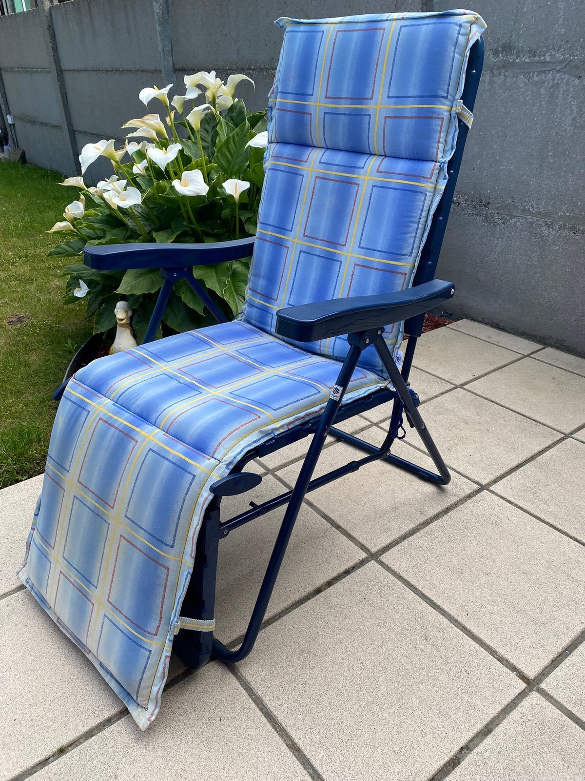 Comfortabele relaxstoel tuin met voetensteun, Tuin en Terras, Ophalen, Zo goed als nieuw, Verstelbaar