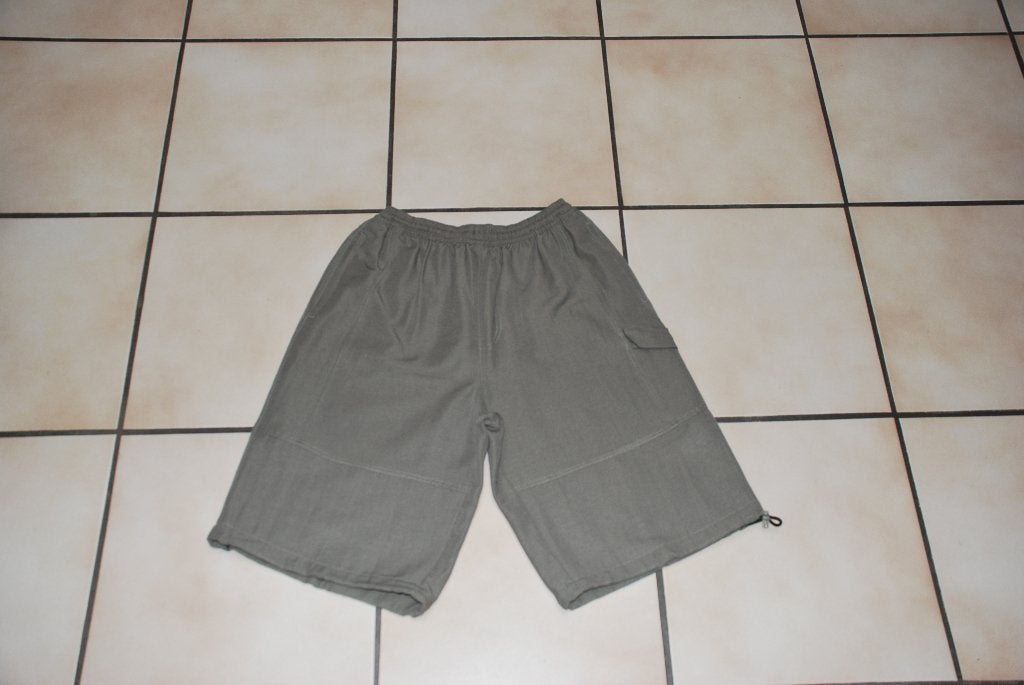 Short maillot Bermuda vert kaki T176cm ou 15/16ans comme 9!!, Enlèvement ou Envoi, Comme neuf, Garçon, Pantalon