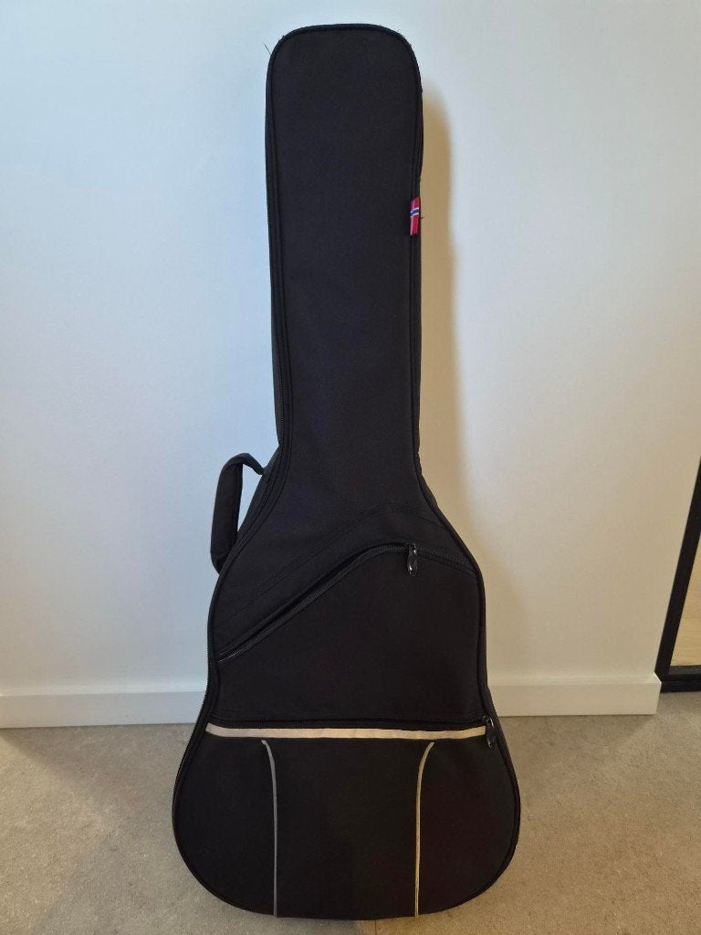 Gitaartas, Muziek en Instrumenten, Behuizingen en Koffers, Ophalen of Verzenden, Zo goed als nieuw, Akoestische gitaar