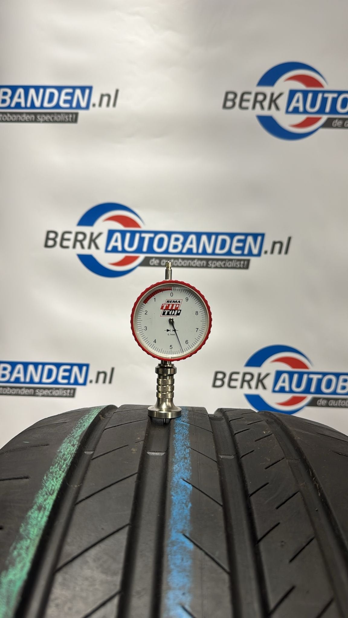 2x Bridgestone Alenza 001 * (B-Silent) 275/40 R22 107Y 275/4, Auto-onderdelen, Banden en Velgen, Gebruikt, -, 275 mm, -