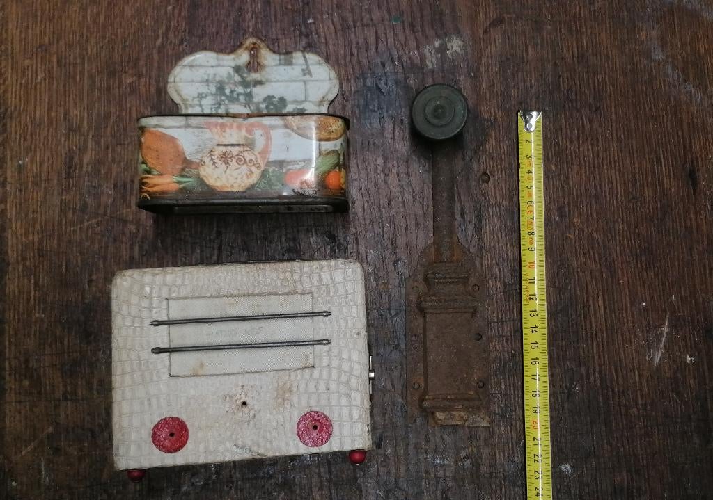 Muziekradio, matchbox, deurslot, Verzenden