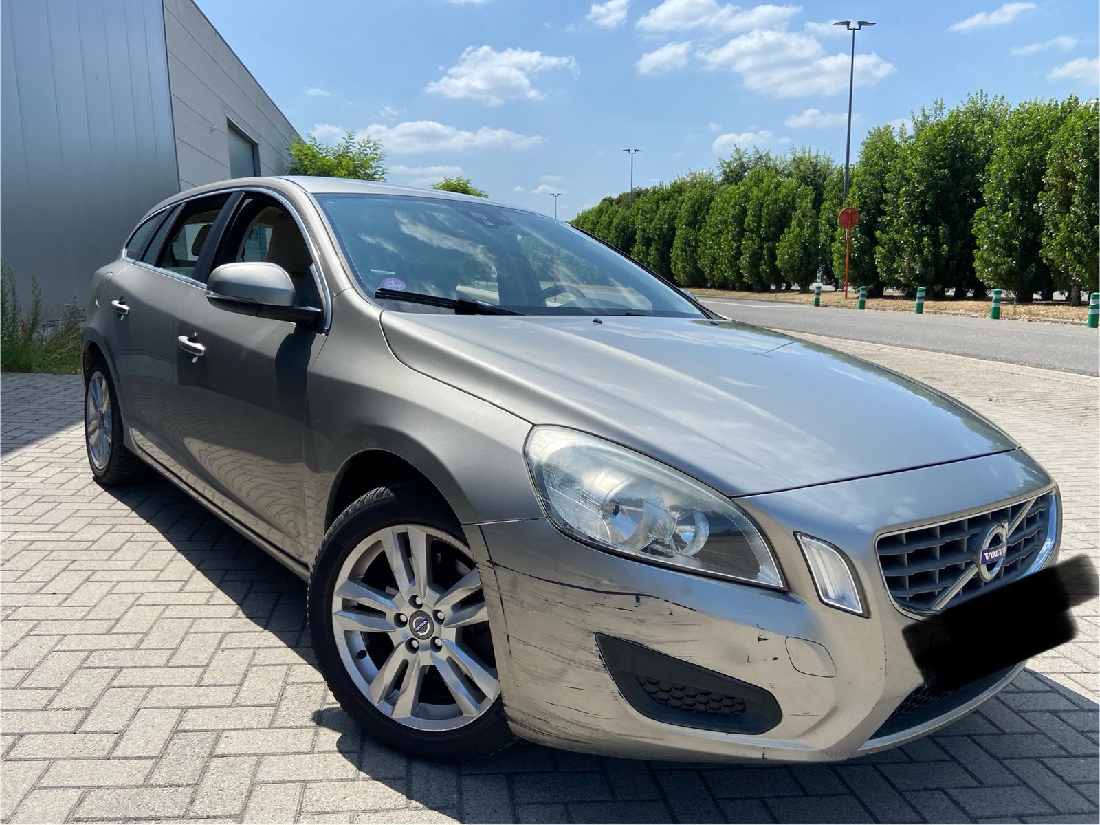 Volvo v60 essence €5 automatique de 04/2013, Euro 5, Beige, Entretenue par le concessionnaire, Beige