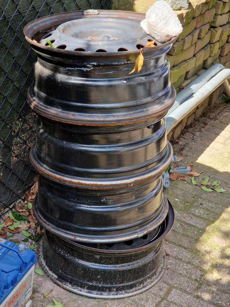 4 originele 16" stalen Toyota velgen met bebehorende moeren, 4 Saisons, 16 pouces, Enlèvement, Utilisé