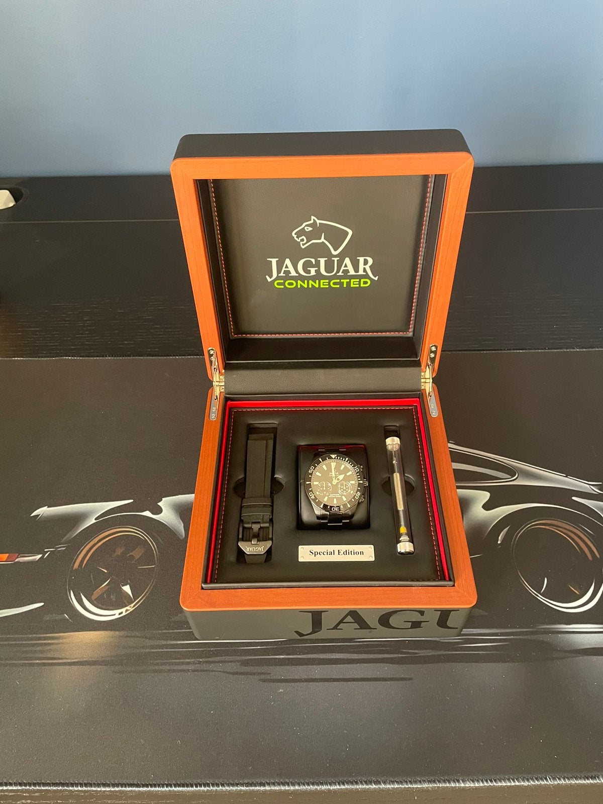 Jaguar J929/1 Hybrid Connected horloge – Zo goed als nieuw, Staal, Staal, Polshorloge, Nieuw