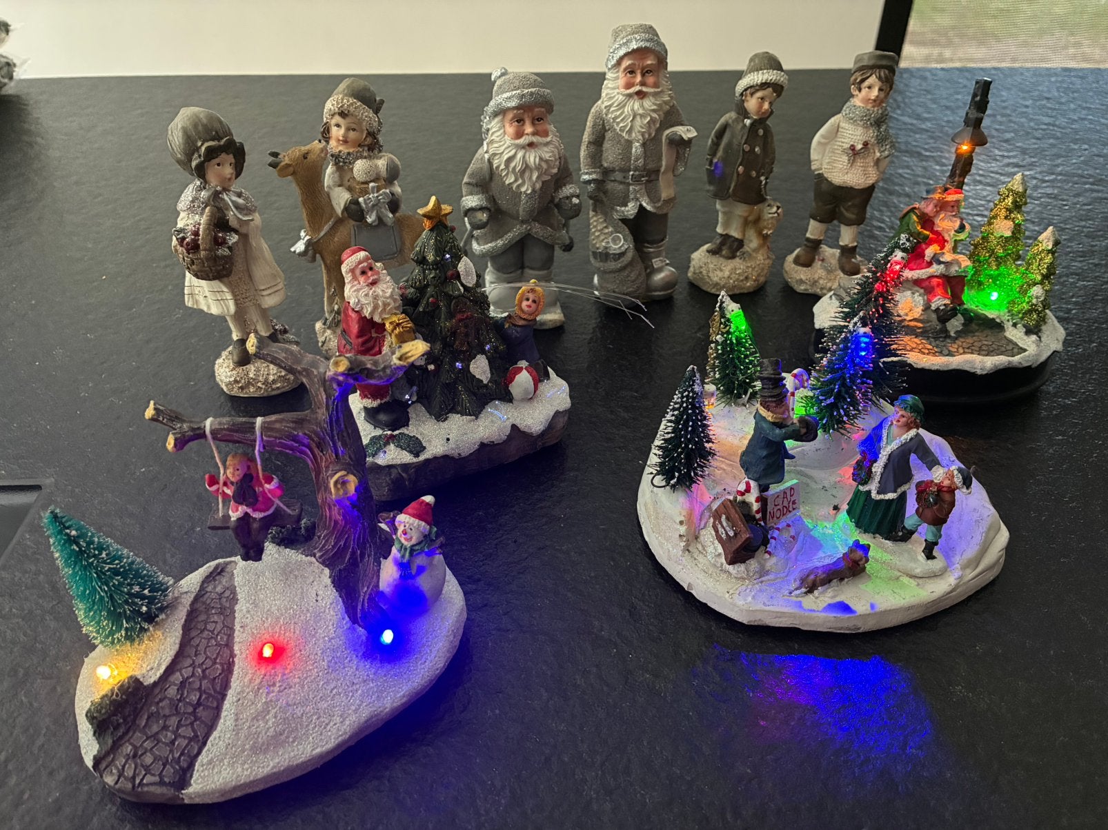 Kerstbeeldjes, Ophalen, Zo goed als nieuw