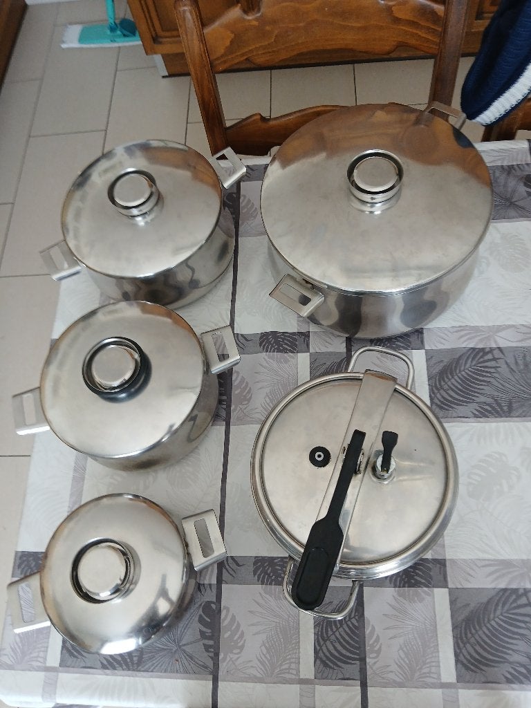kookpotten set +stomer en braadpan De Meyere, Maison & Meubles, Cuisine | Casseroles & Poêles, Inox, Demeyere, Compatible lave-vaisselle