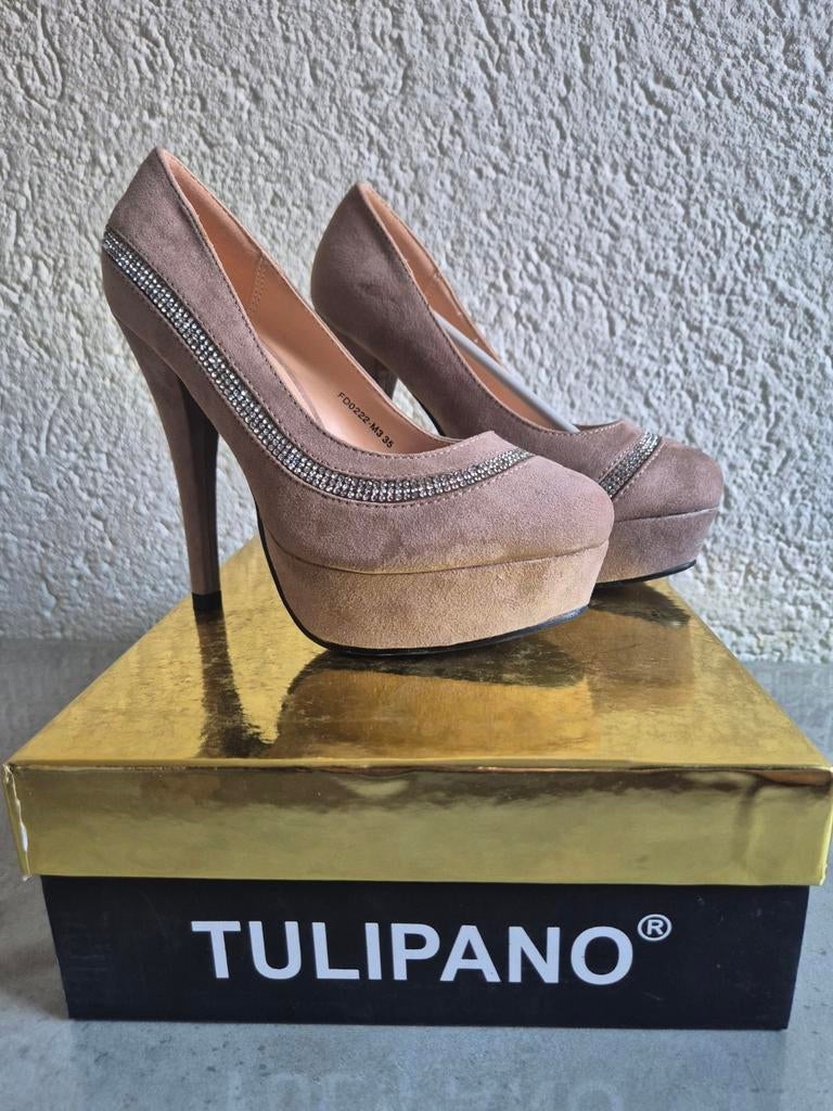 Pumps TULIPANO met strass- STUNT € 5,-, Vêtements | Femmes, Chaussures, Neuf, Autres couleurs, Chaussures à haut talons, Enlèvement