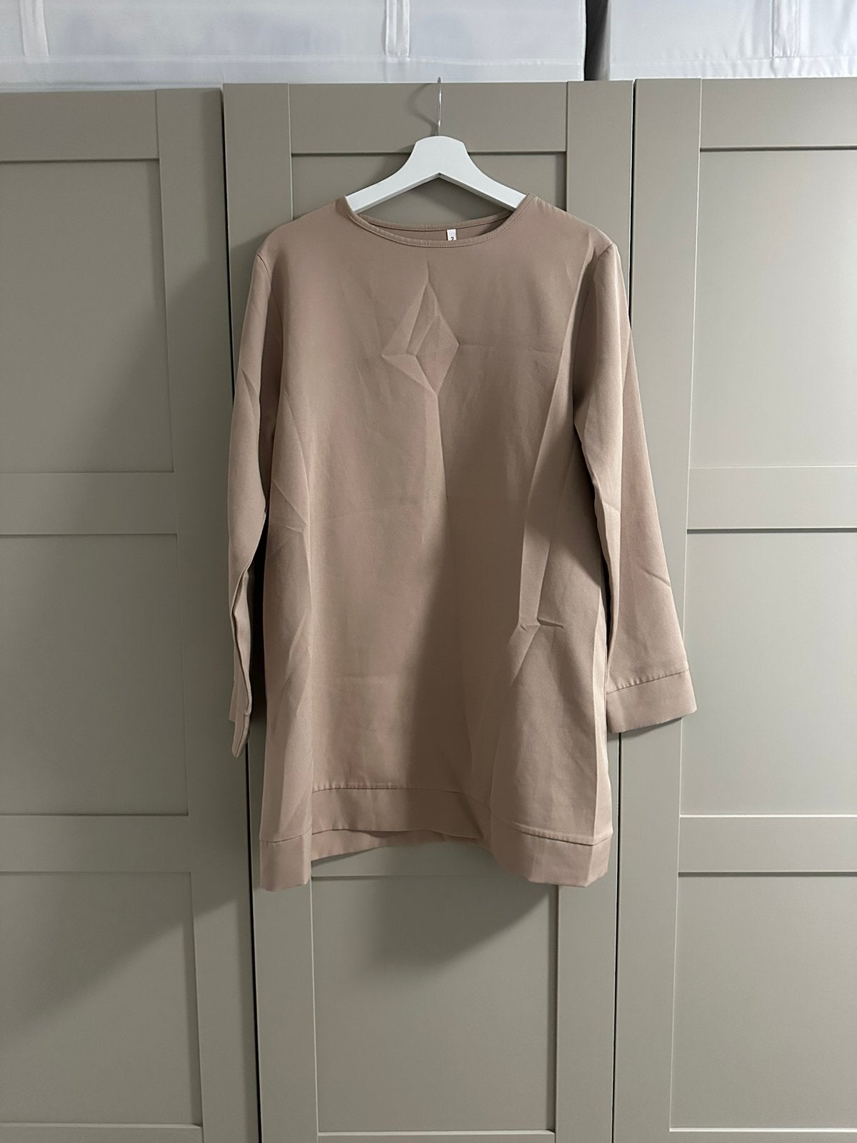 ensemble deux pièces beige/taupe (ensemble coordonné), Vêtements | Femmes, Enlèvement, Comme neuf, Taille 42/44 (L), Beige