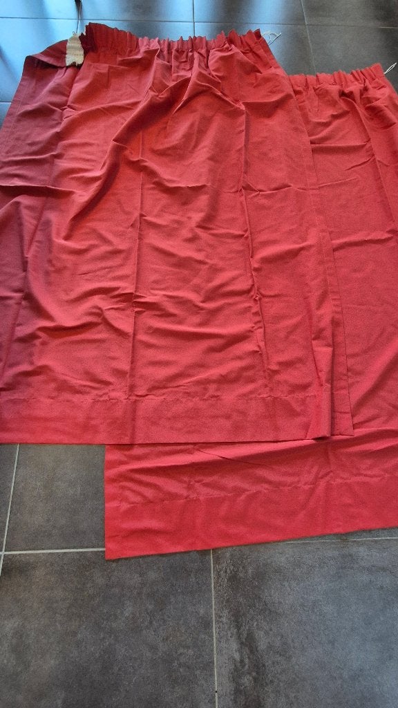 Rideaux tissus rouge, Enlèvement, Utilisé, Rouge