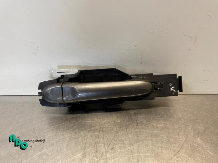 Poignée portière 4portes arrière droite d'un Nissan Note, -, 3 mois de garantie, Utilisé, -