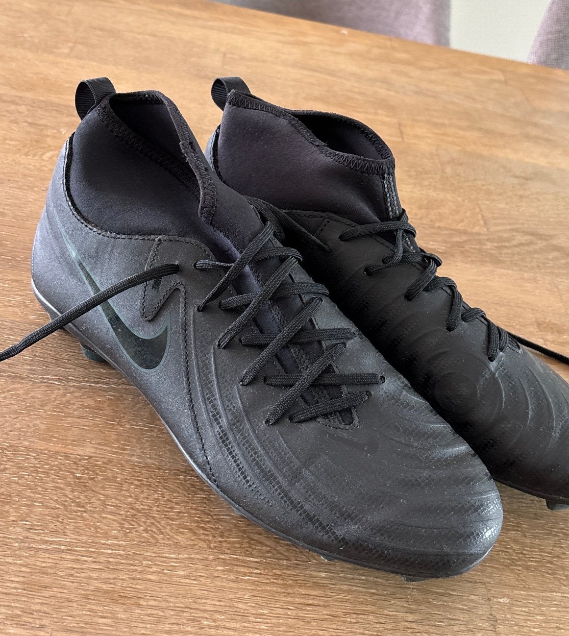 Voetbalschoenen Nike maat 44 zwart Phantomluna, Sport en Fitness, Voetbal, Ophalen, Zo goed als nieuw, Schoenen