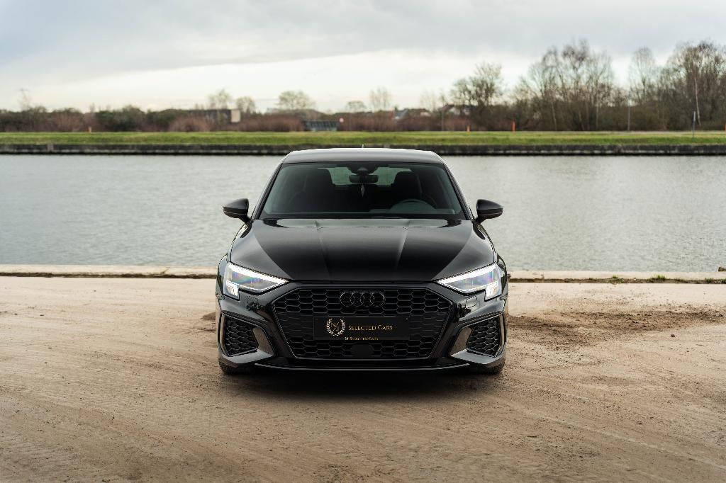 AUDI A3 SPORTBACK*S-LINE*PACKDESIGN*LOOK UNIQUE*MATRIX, Cuir, Achat, 6 portes, Euro 6