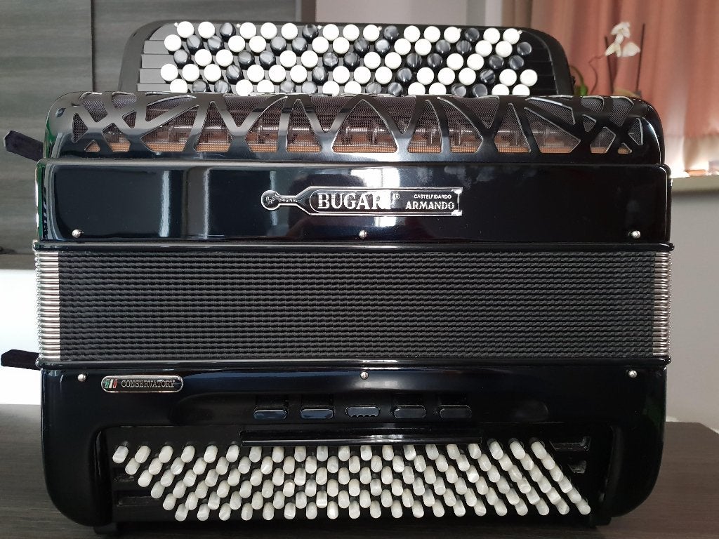 semi-professionele Bugari accordeon, Muziek en Instrumenten, Accordeons, Zo goed als nieuw, Knopaccordeon, 120-bas, Overige merken