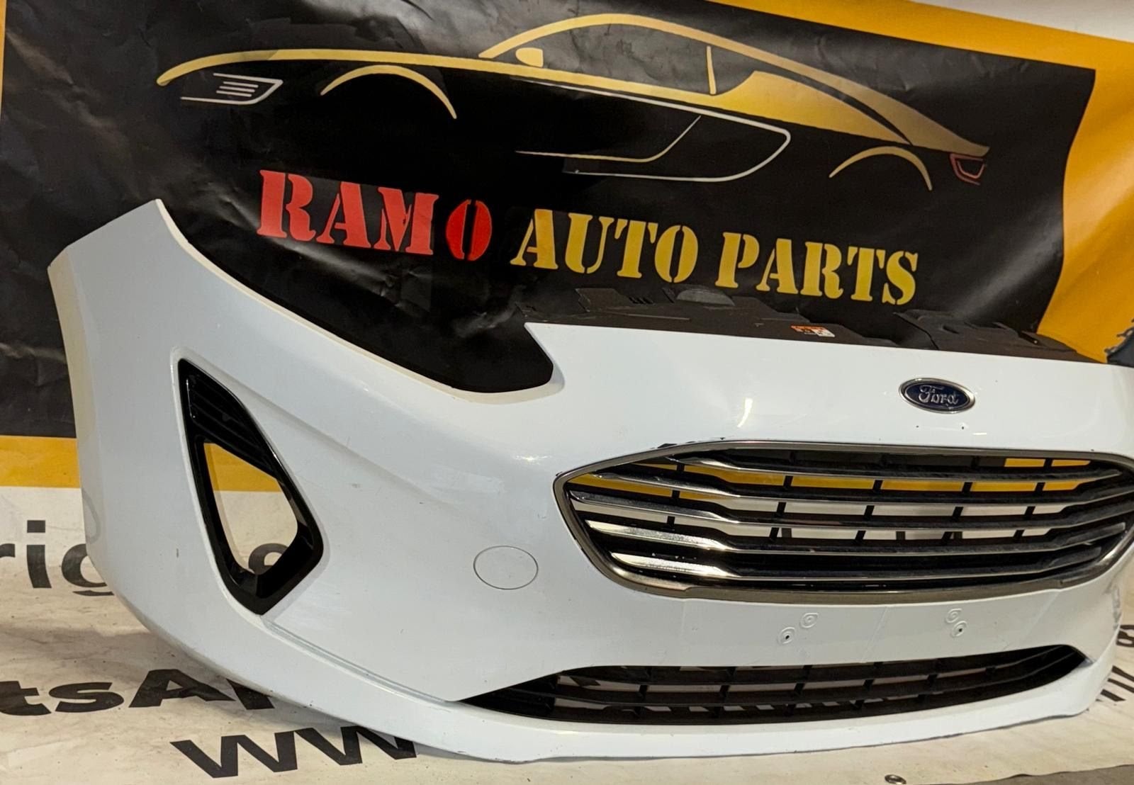 FORD fiesta VIII voorbumper H1BB-17757-AP, Auto-onderdelen, Gebruikt, -, Voor, -