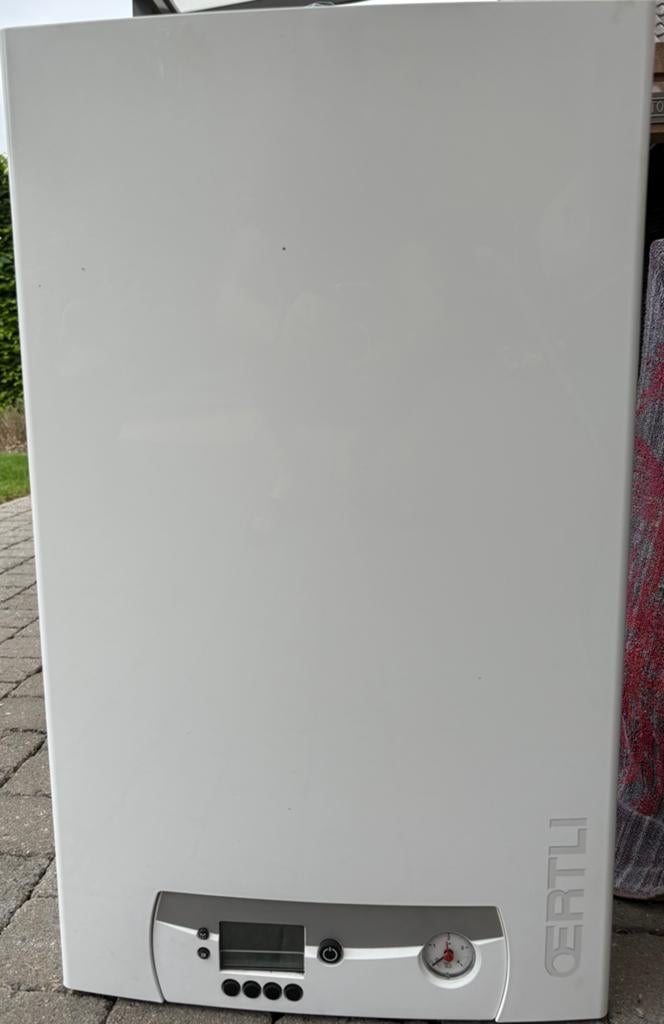 OERTLI gas-wand condensatieketel, Doe-het-zelf en Bouw, Chauffageketels en Boilers, Ophalen