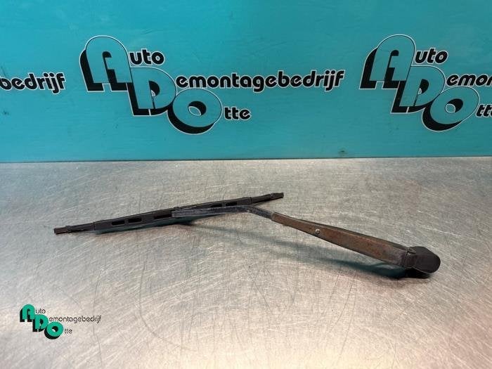 Bras essuie-glace arrière d'un Suzuki Ignis (Ignis J. 99-), -, 3 mois de garantie, Utilisé, -