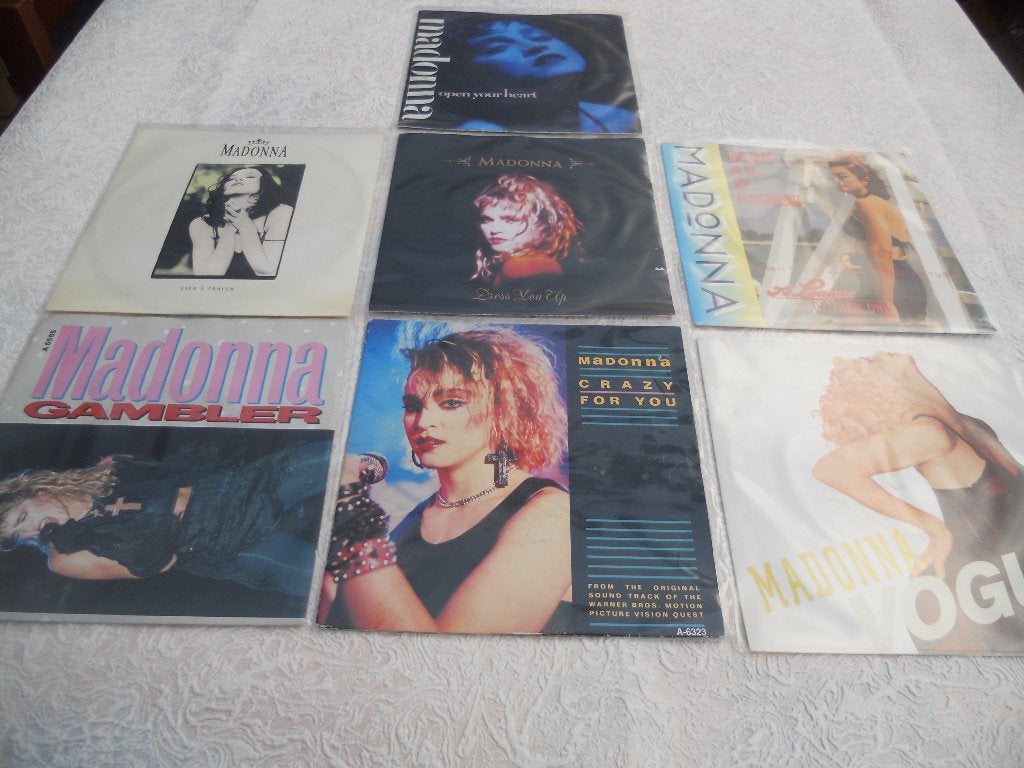Singles 7"  Madonna  Te Koop  3€  't stuk, Pop, 7 inch, Ophalen of Verzenden, Zo goed als nieuw