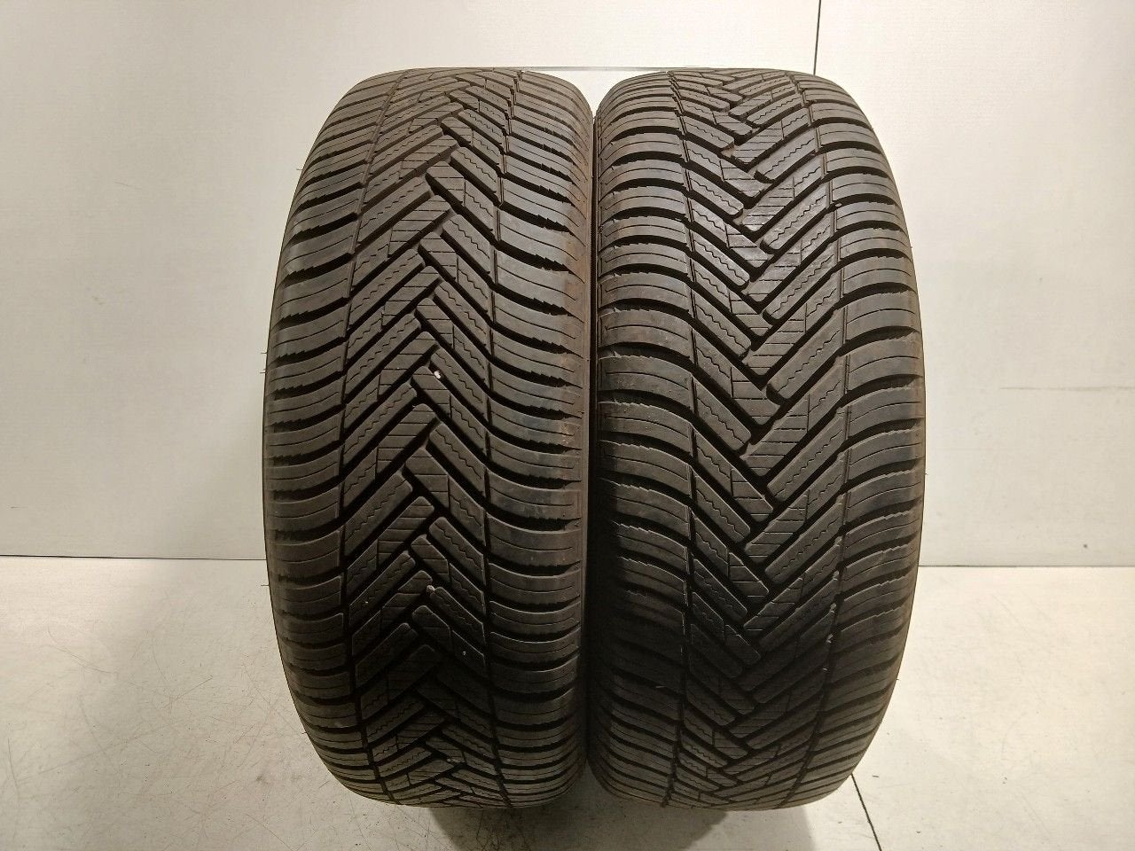 Bandenset 2 stuks 4-Seizoenen 205 55 R16, Auto-onderdelen, Onderdelen@venauto.nl, Van der Ven Autorecycling B.V., Gebruikt, Ettenseweg 76, 4706 PB Roosendaal, The Netherlands