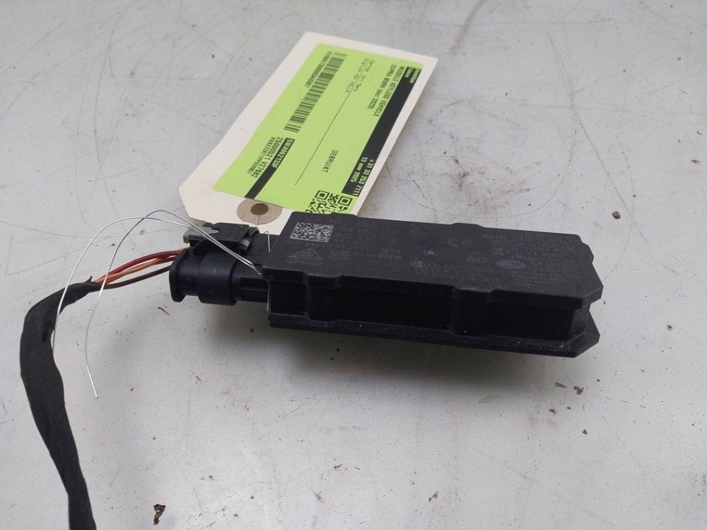 MODULE VÉHICULE SANS CLÉ Cupra Born (|5WA962133F|), Utilisé, Rixbecker Straße 75
59552  Lippstadt, DE, Info@forvia.com, Seat