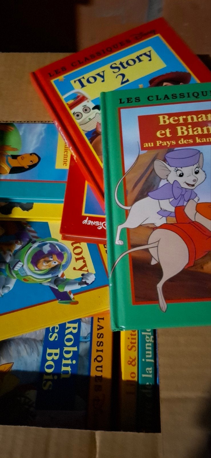 livre Disney, Verzenden