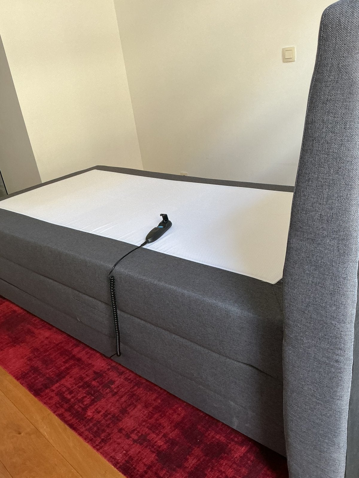 Elektrisch verstelbaar bed, Ophalen, 200 cm, 100 cm, Verstelbaar