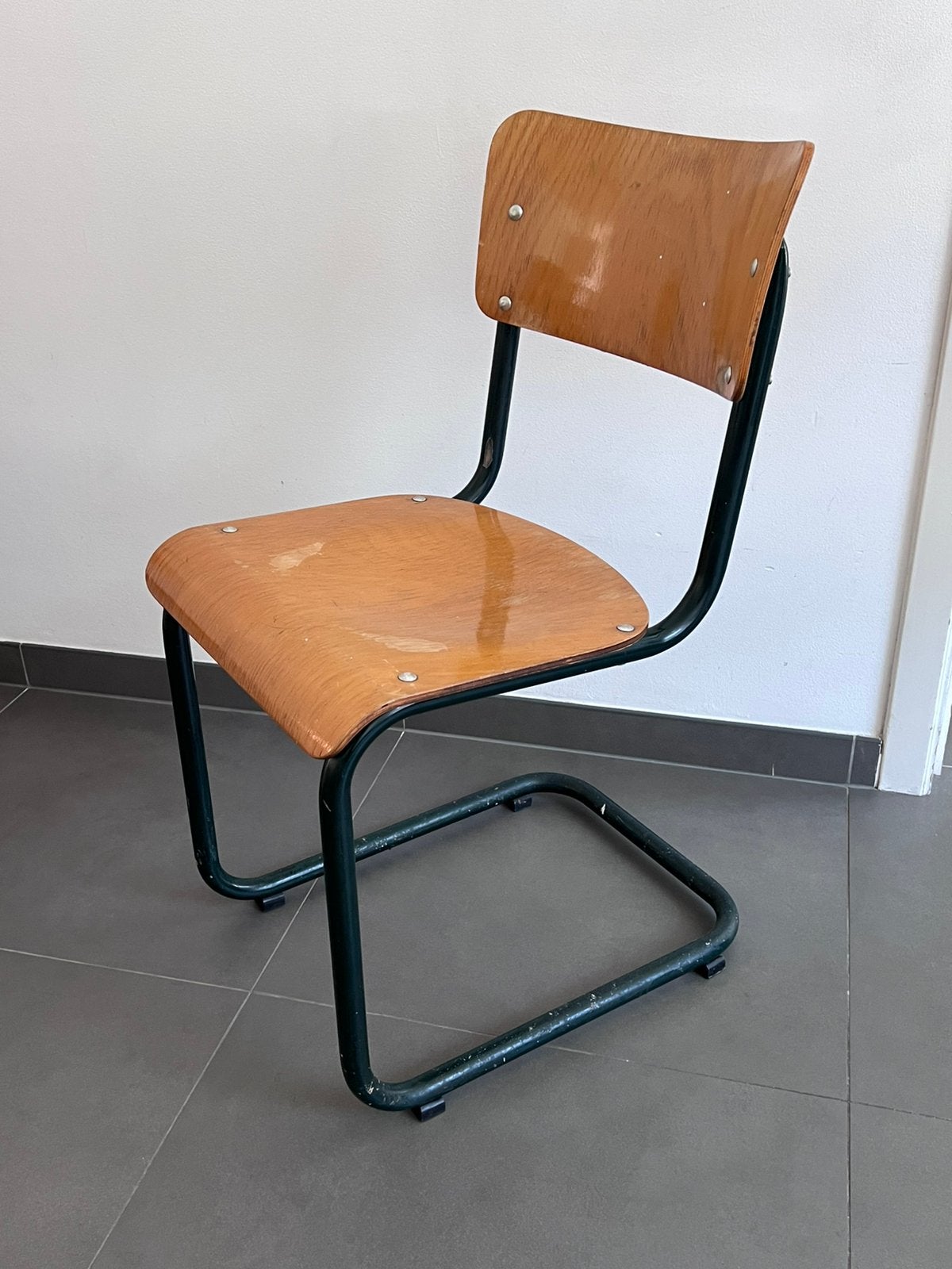 4 vintage schoolstoelen, Huis en Inrichting, Stoelen, Ophalen, Gebruikt