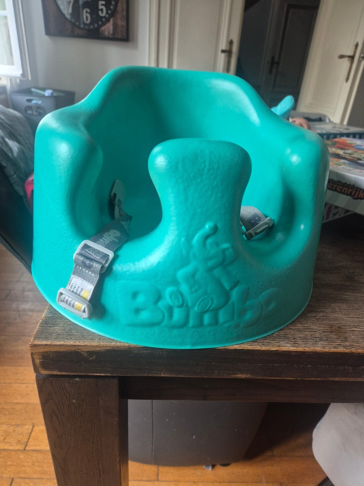 zo goed als nieuw bumbo stoeltje, Kinderen en Baby's, Kinderstoelen, Ophalen, Zo goed als nieuw, Gordel(s)