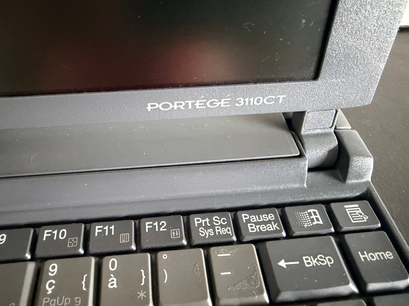 Toshiba Portégé 3110CT/6.4 van 1999. Dunste laptop!, Computers en Software, Laptop-opladers, Ophalen of Verzenden, Gebruikt