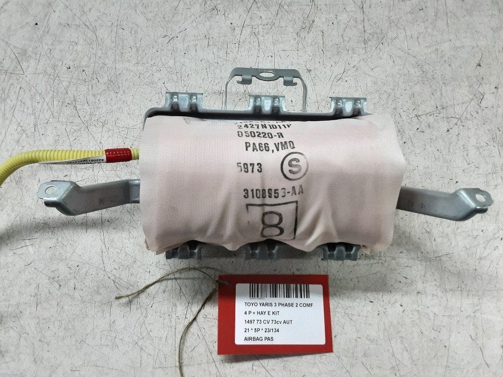 AIRBAG PASSAGER Toyota Yaris III (P13) (3108954AA), Mevr. I. Hauben, Toyota, Utilisé, Rue de l'Espoir 34 34
4030  GRIVEGNÉE, BE