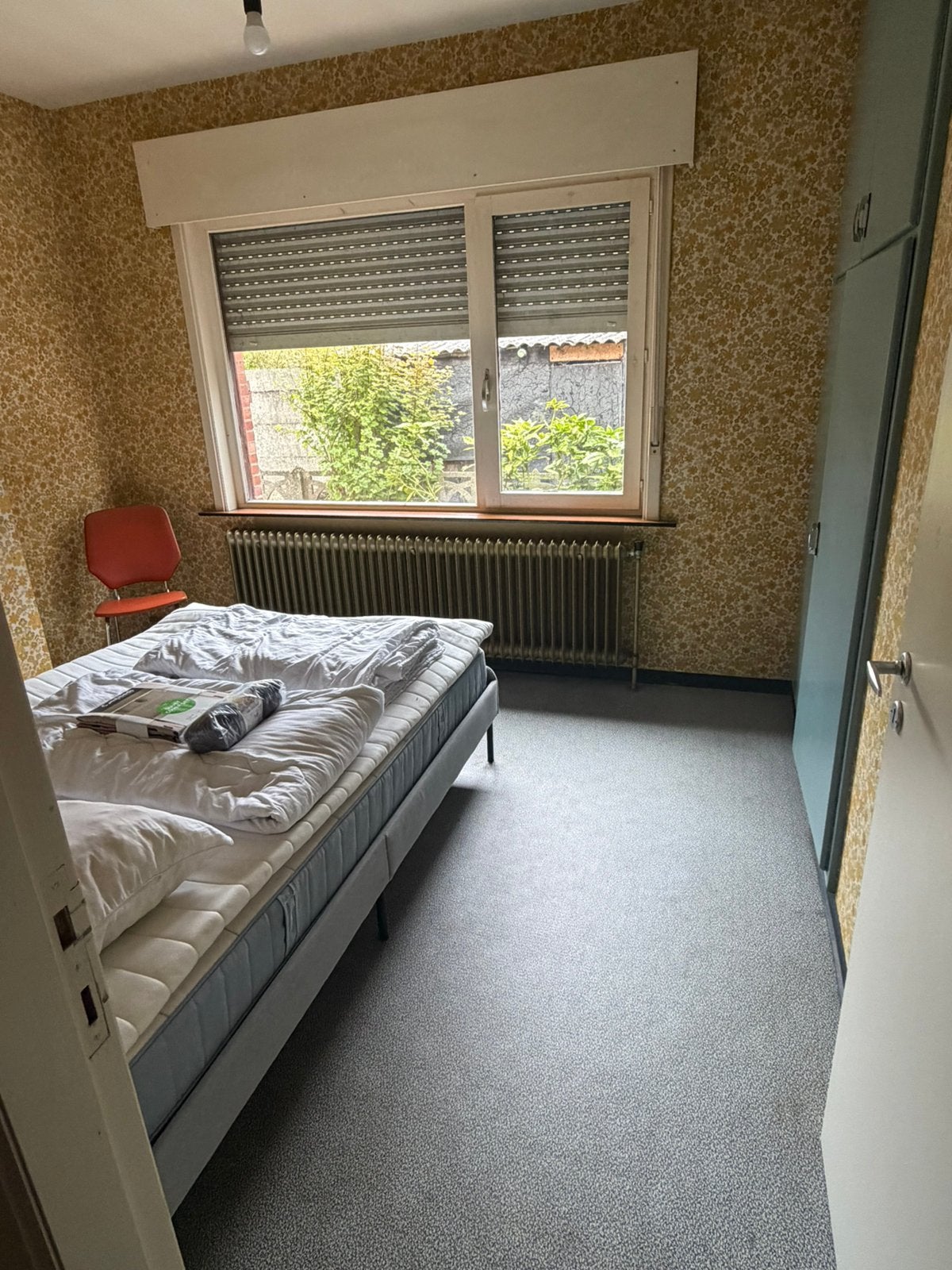 Spacious room available immediately, Immo, 2400 MOL, 3 kamers, 50 m², (Studenten)kamer
