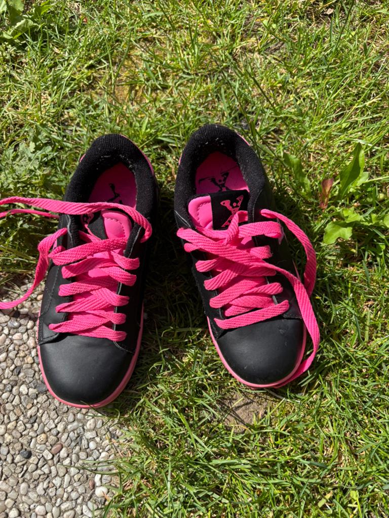 chaussures avec des roulettes, Enlèvement, Comme neuf, Chaussures