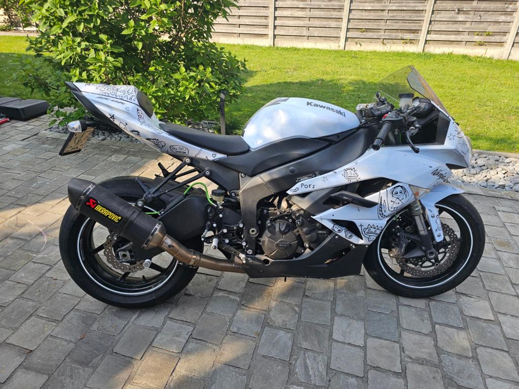 Kawasaki Ninja ZX-6R - 599cc - 17 213 km - Akrapovič, Motoren, Particulier