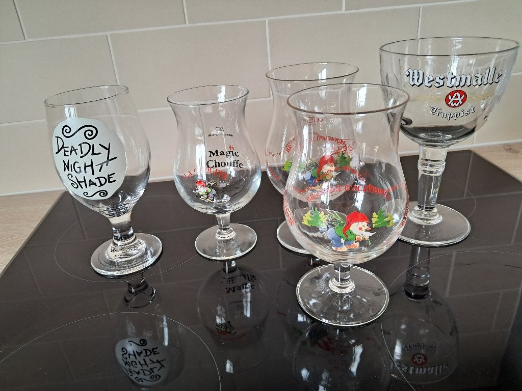 Collecteurs en verre Deadly Night Shade 350 ml neufs, Enlèvement ou Envoi, Neuf, Verre à bière